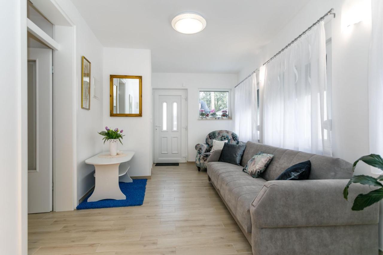 Apartment Near The Sea Judita Malinska Bagian luar foto